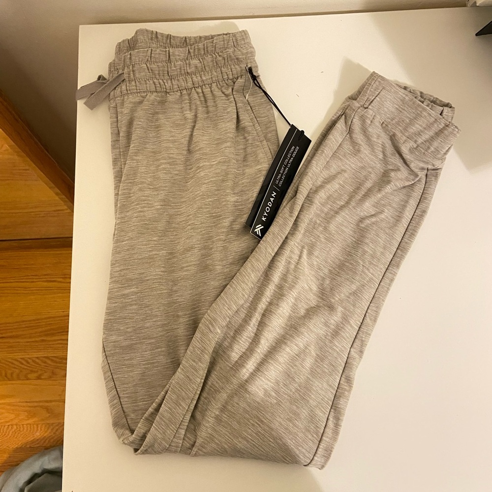 Super super soft athletic joggers